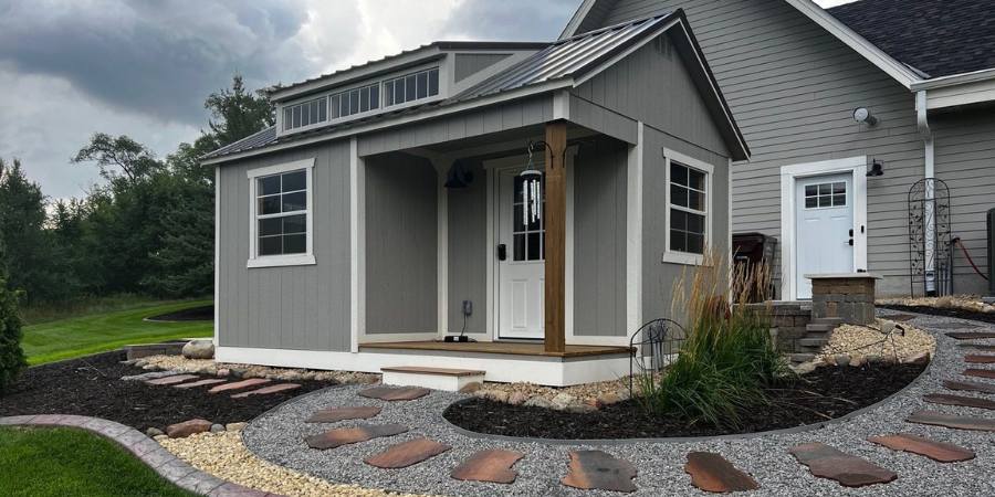 Portable Buildings - Transforming Your Shed into a Cozy Workspace (4)